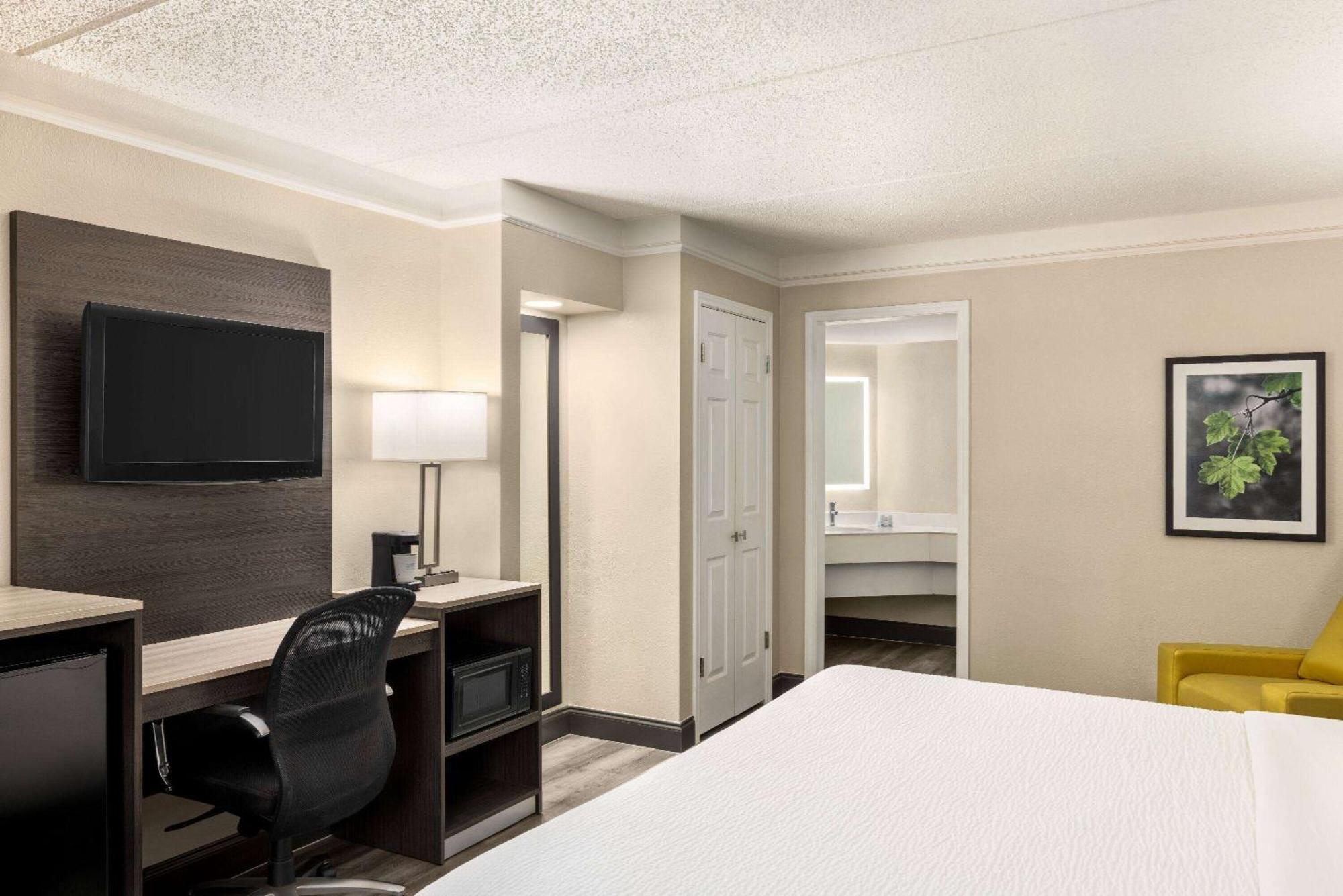 La Quinta Inn By Wyndham San Antonio I-35 N At Toepperwein Zewnętrze zdjęcie